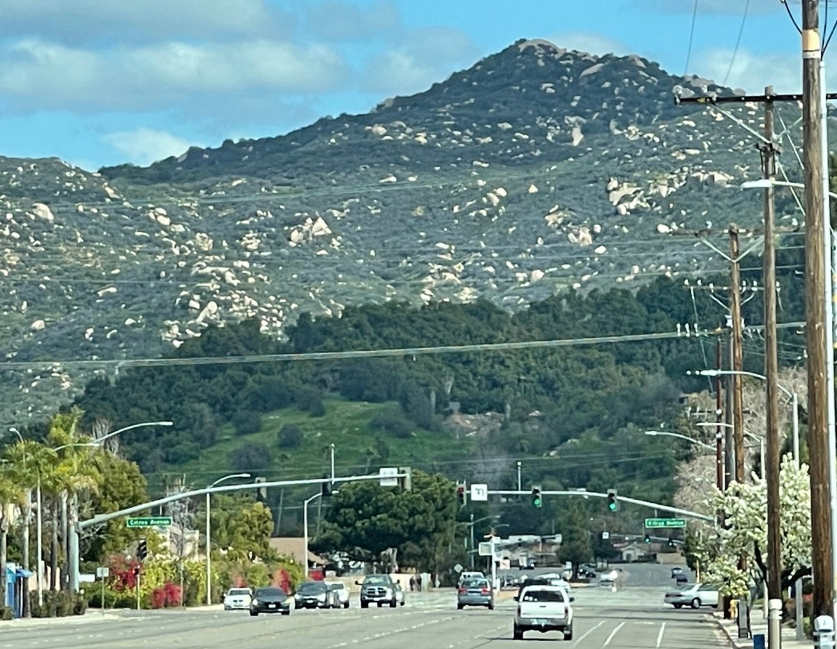 Hiking Bottle Peak in Escondido, California Norbert Haupt